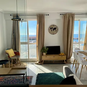  Apartamento Seafront In With Pool And Garage España