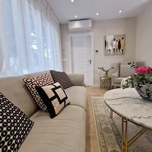  Apartamento Sun & Palms - Luxurious 2 Bedroom With A Great Pool Area España